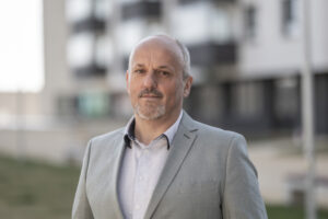 Bratislava by mala mať ambíciu byť o niečo väčším mestom, tvrdí riaditeľ pre projekty v oblasti bytového developmentu