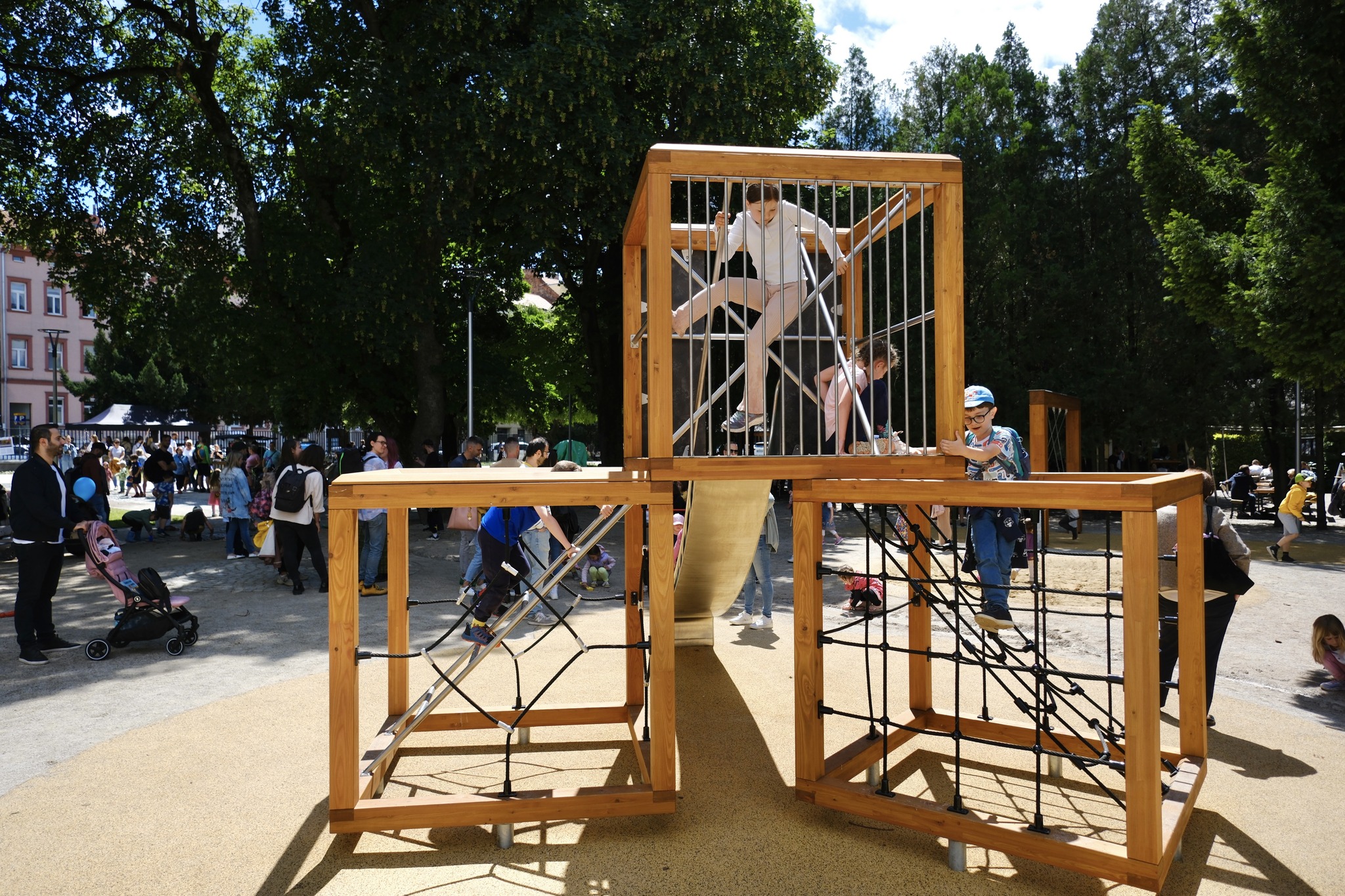 Podoba parku na Dunajskej v Starom Meste po rekonštrukcii