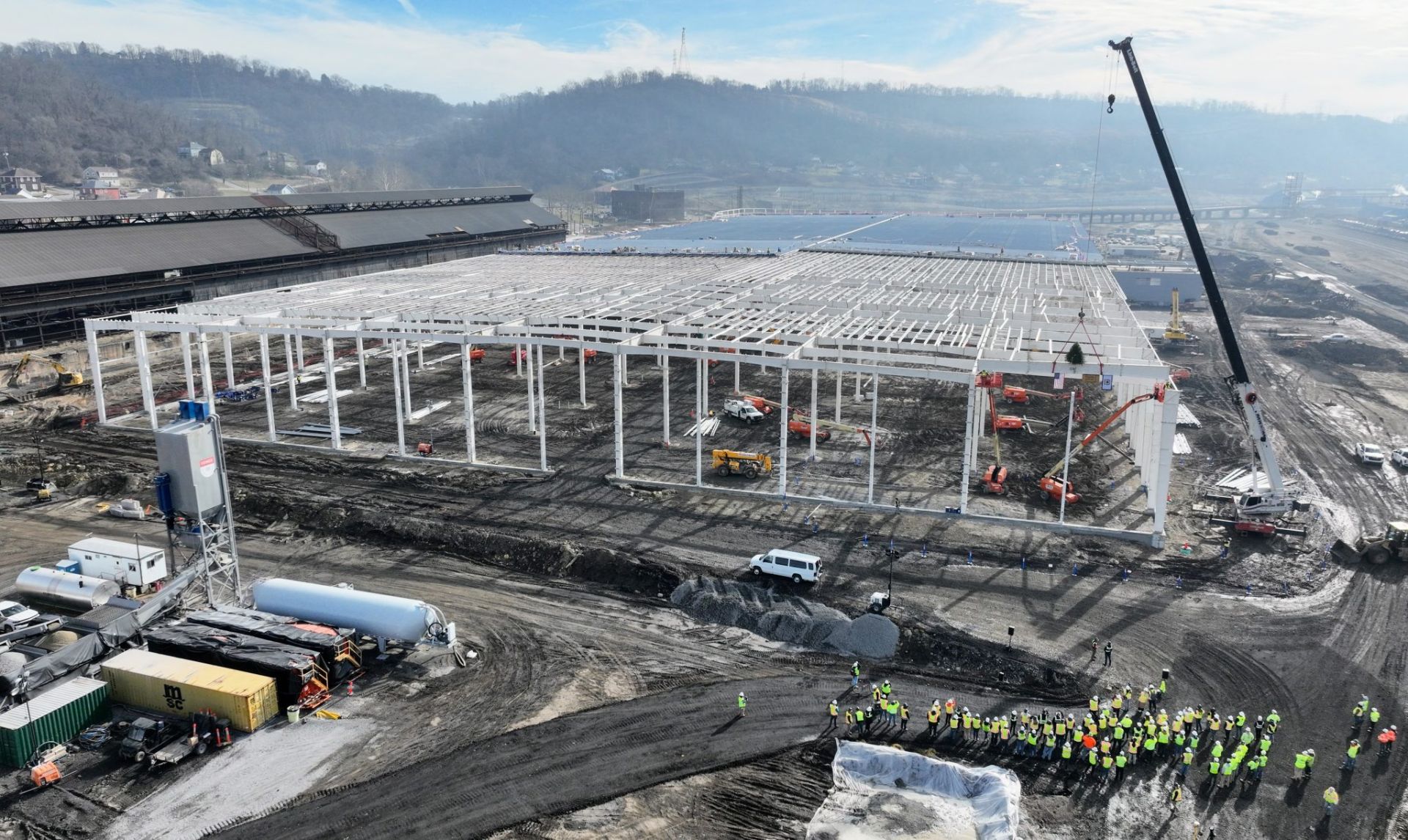 Vo februári začala výstavba Form Factory 1, v ktorej sa do konca roka rozbehne výroba a montáž železno-vzduchových batériových systémov. 