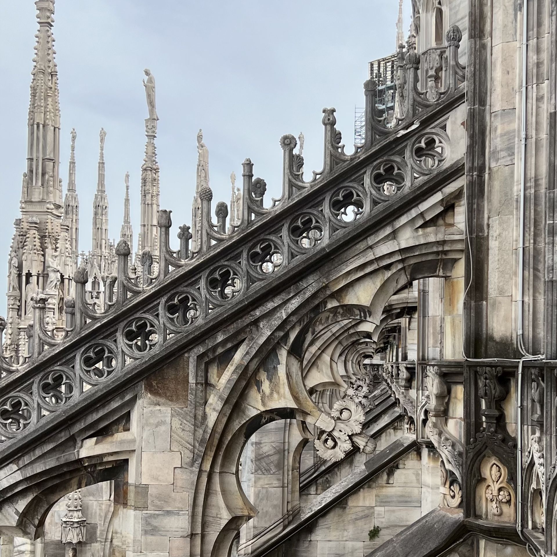 Katedrála Duomo je druhá najväčšia katedrála v krajine.