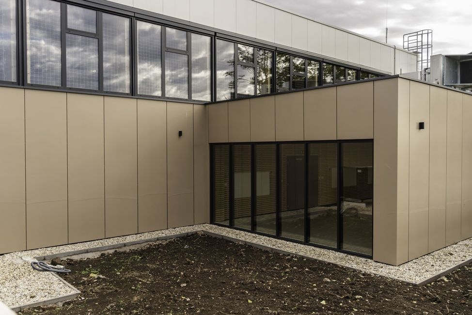 gal Telocvičňa pri ZS s MŠ v Modranke, Trnava 3 974 650