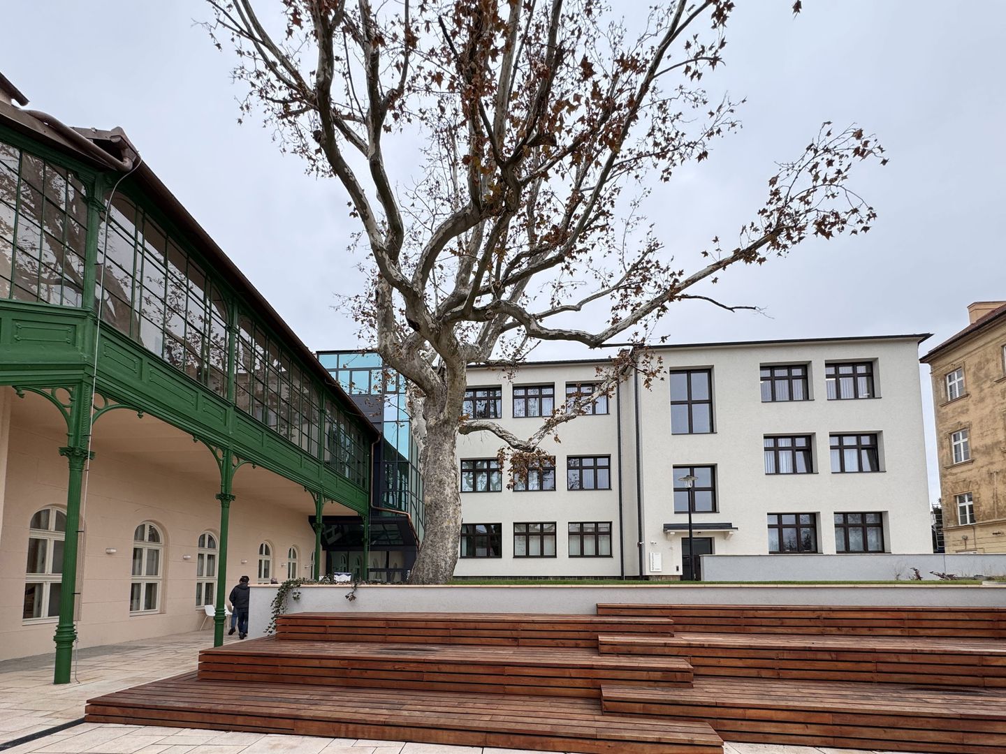 Krajská knižnica v Prešove má nové moderné sídlo.