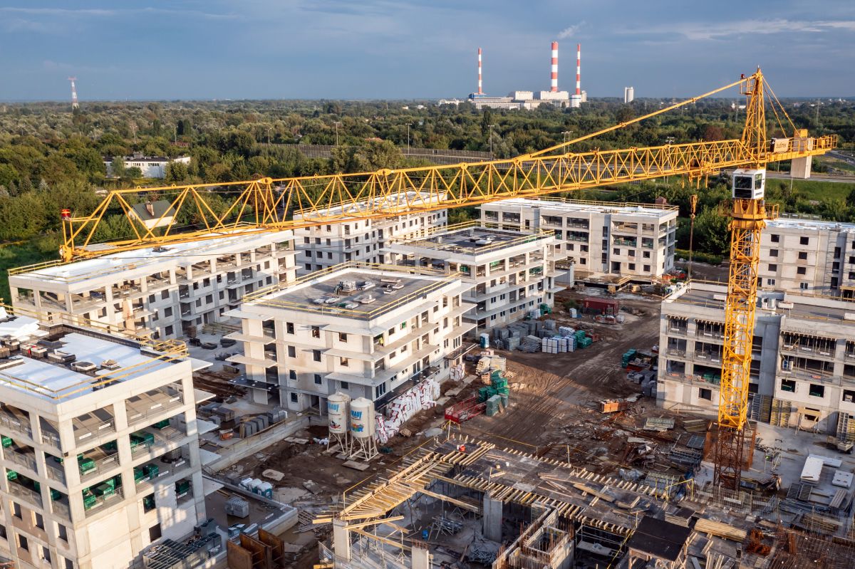 Stavebníctvo bude v nasledujúcich mesiacoch zápasiť s nižším dopytom