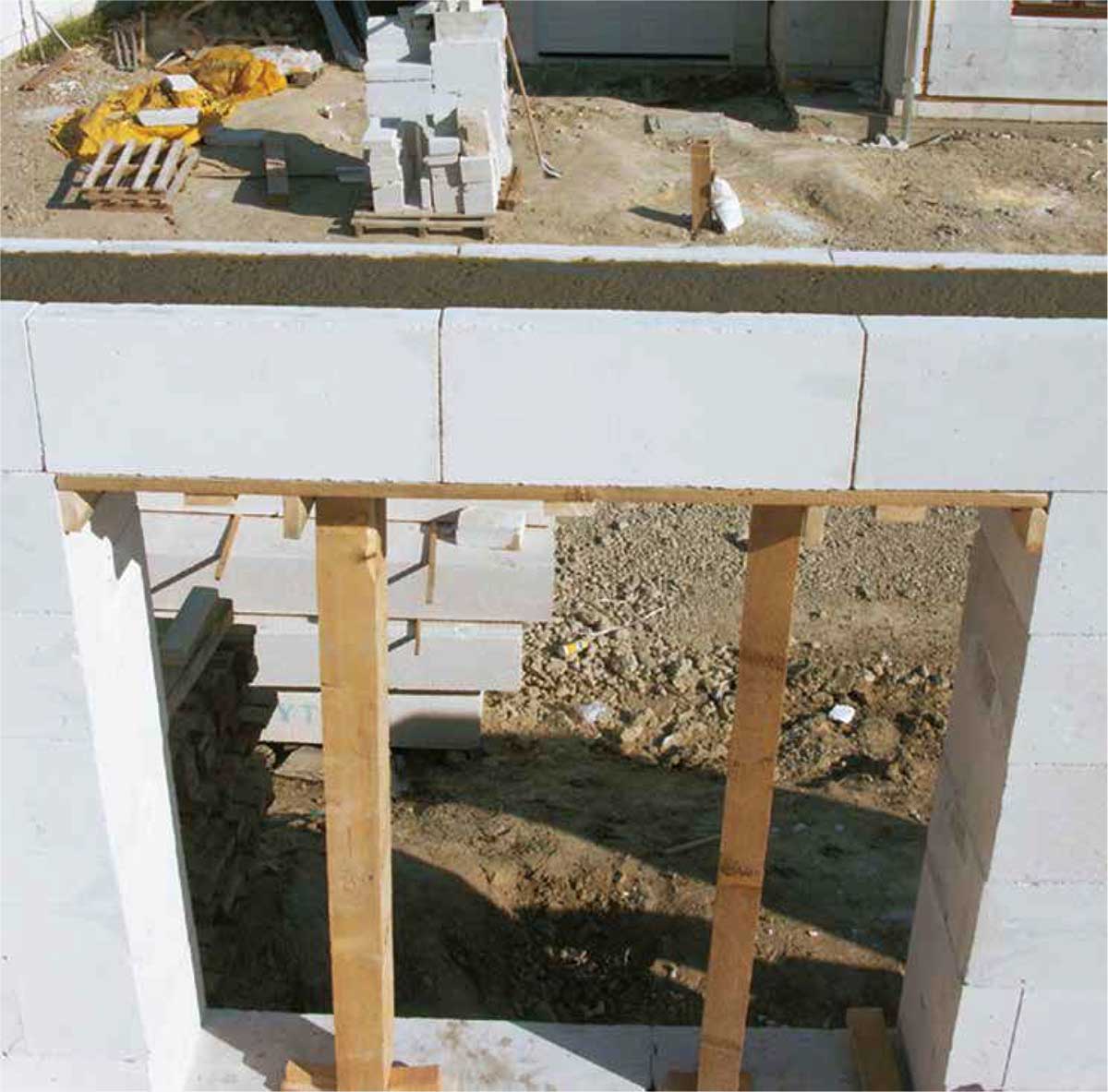 Hrubá stavba v detaile: Železobetónový preklad