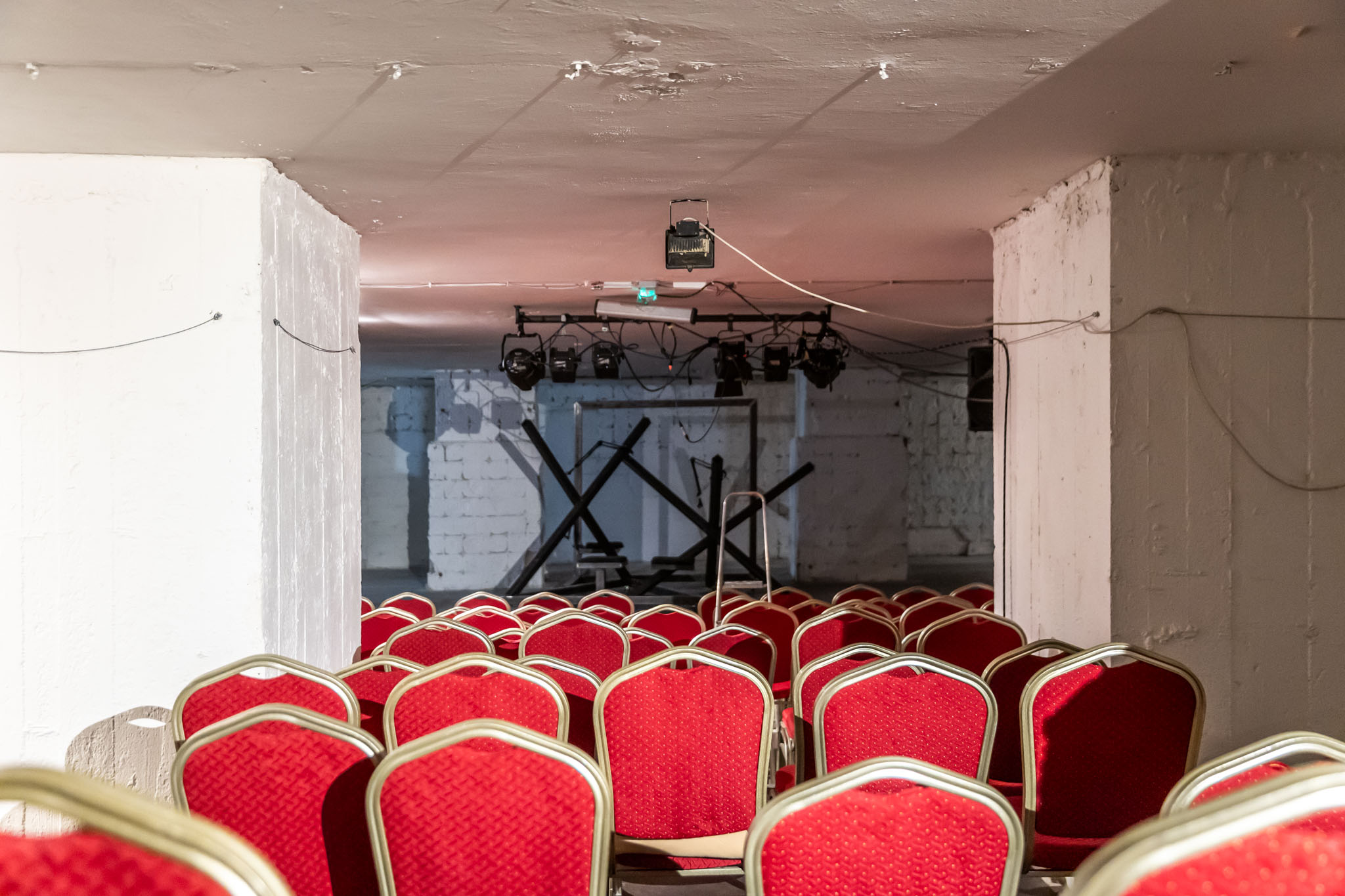 Divadlo P. O. Hviezdoslava v Bratislave – kryt civilnej ochrany, kde je umiestnená alternatívna scéna