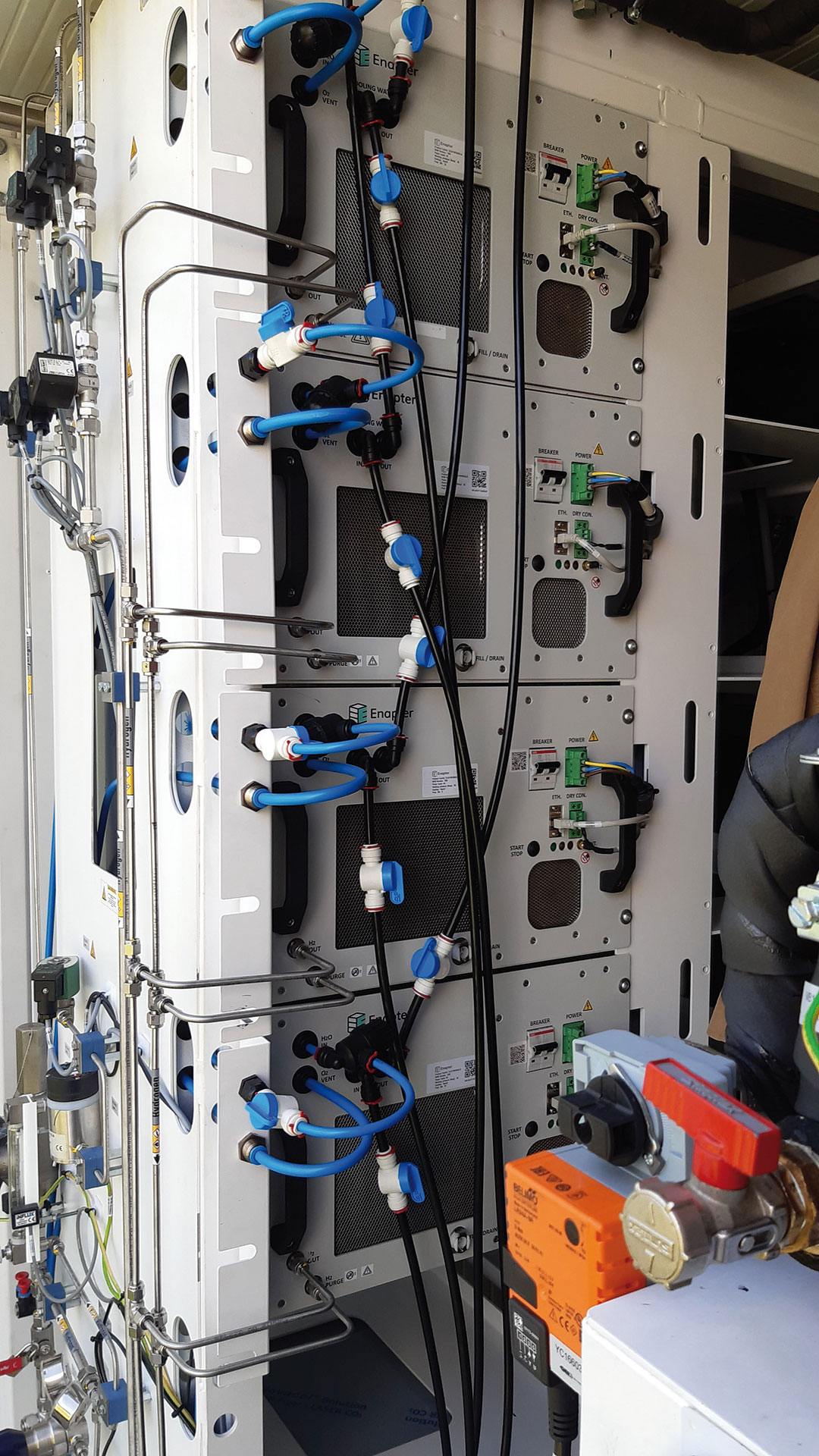 Elektrolyzér 4 × 2,4 kW