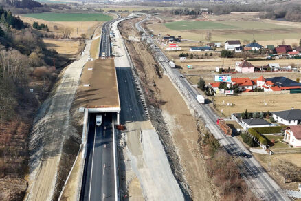 Časť diaľnice D1 pri obci Ivachnová je sprejazdnená
