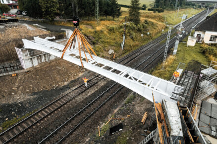 Mosty nad železničnou traťou v Štrbe a Prešove