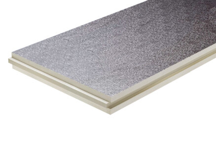 Detail izolačnej dosky puren® Compact s hliníkovou povrchovou vrstvou a spojom na pero a drážku