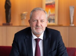 Vladimír Bakeš: Dopyt po bytoch musí prevýšiť ponuku