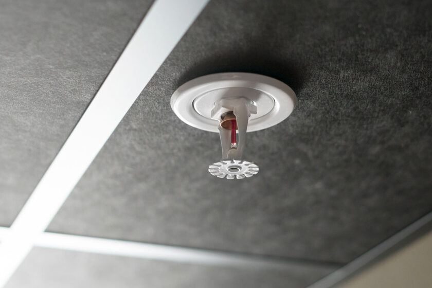 Samočinné stabilné hasiace zariadenia z hľadiska iných médií ako voda