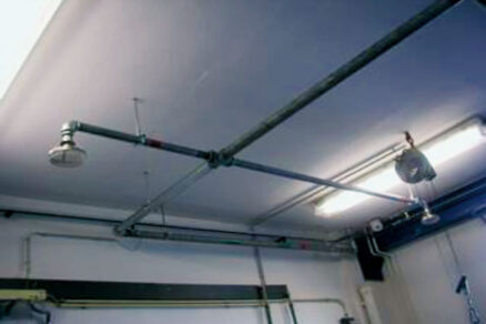 Samočinné stabilné hasiace zariadenia z hľadiska iných médií ako voda