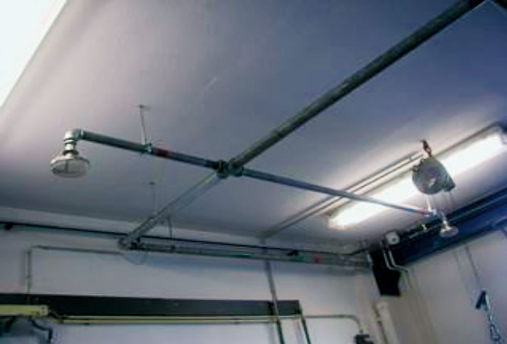 Obr. 4 Rozvody s penovými hubicami