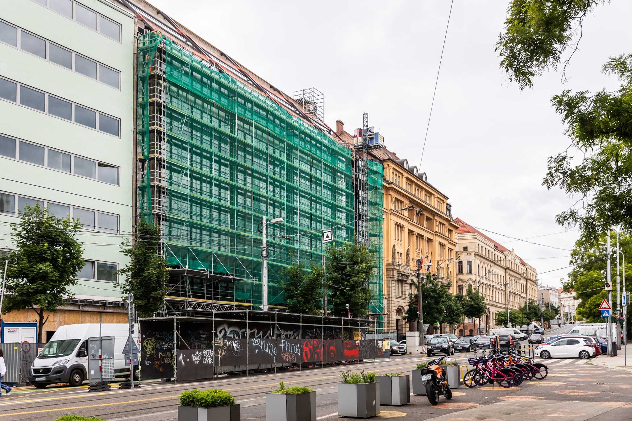 Dom odievania – stav rekonštrukcie budovy z mája 2025