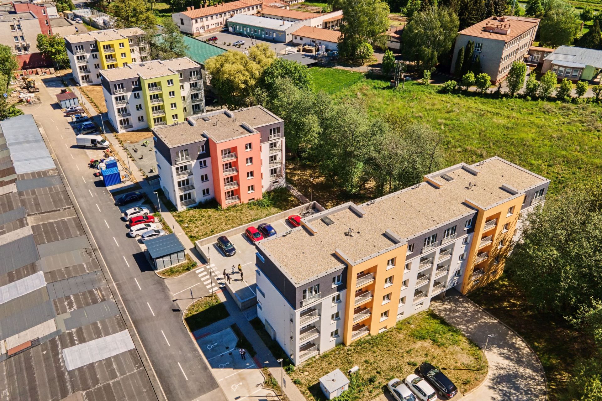 Prešov v roku 2022 odkúpil 36 novopostavených bytov na Bajkalskej ulici, ktoré slúžia ako mestské nájomné byty.
