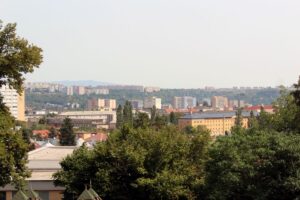 Ceny nehnuteľností u nás dosahujú úroveň západnej Európy. Bratislava predbehla Rím, v Košiciach drahšie ako v Neapole