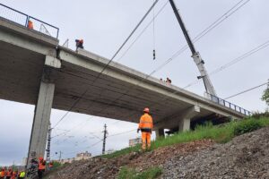 Mostu ponad železničnú trať v Poprade praskol nosník. Bol v zlom stave a prebiehala na ňom rekonštrukcia