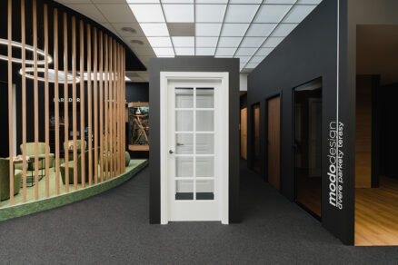 Rámová interiérová dvere v modernom dizajne – showroom MODO design