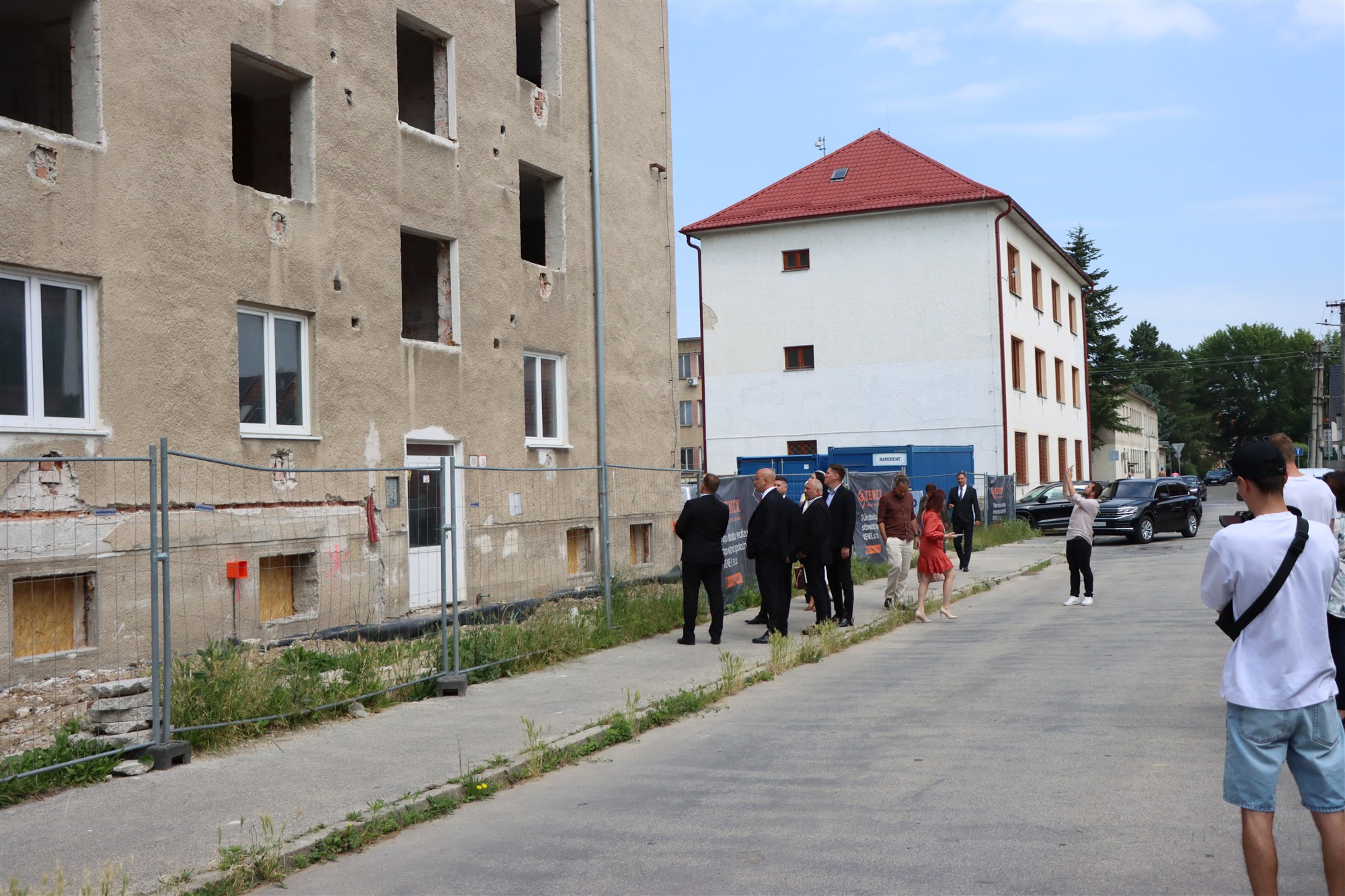 Minister sa pozrel aj na viaceré projekty, ktoré sú financované a podporované ŠFRB. 