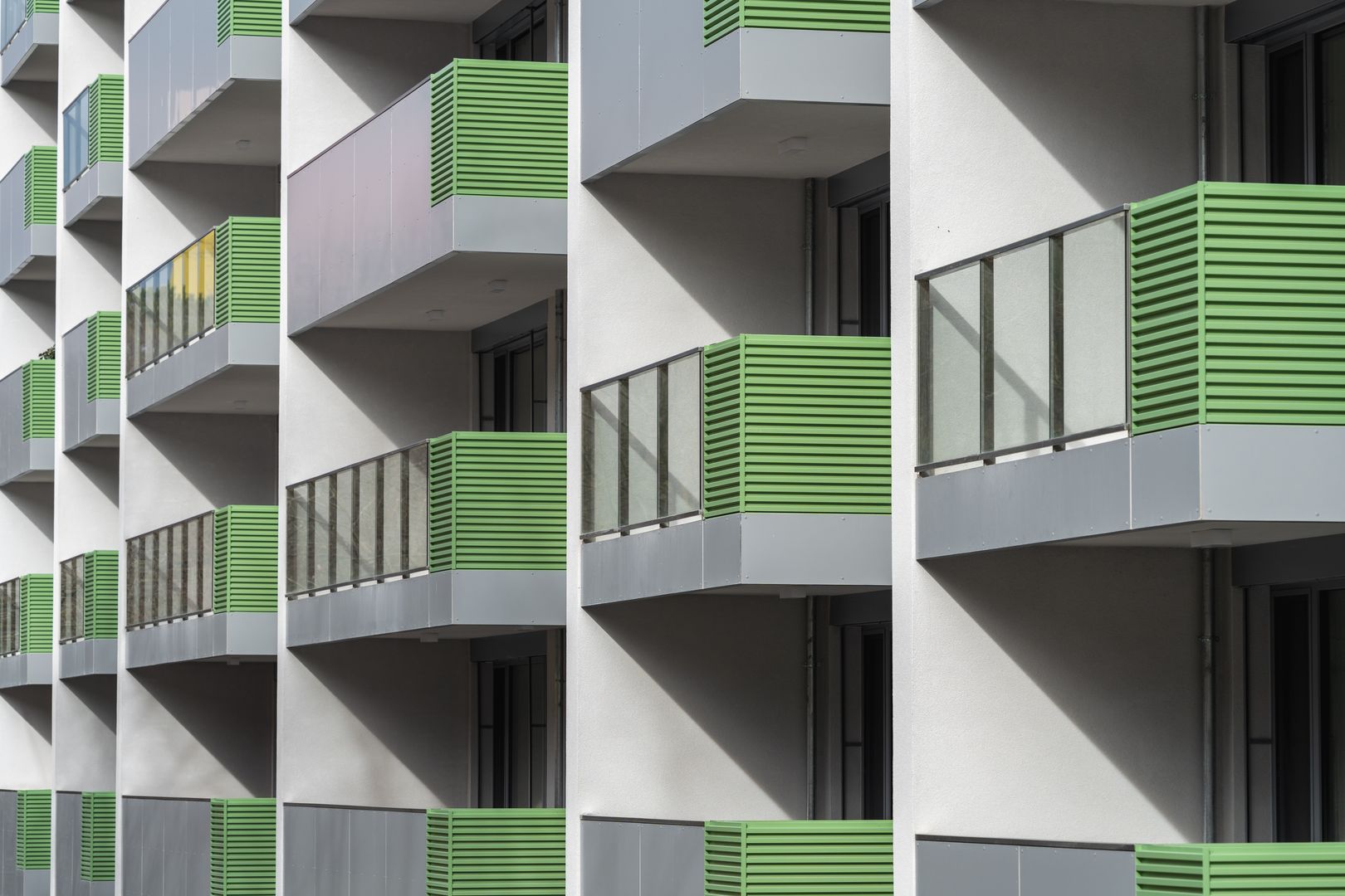 Zelené Záluhy, Bratislava-Dúbravka