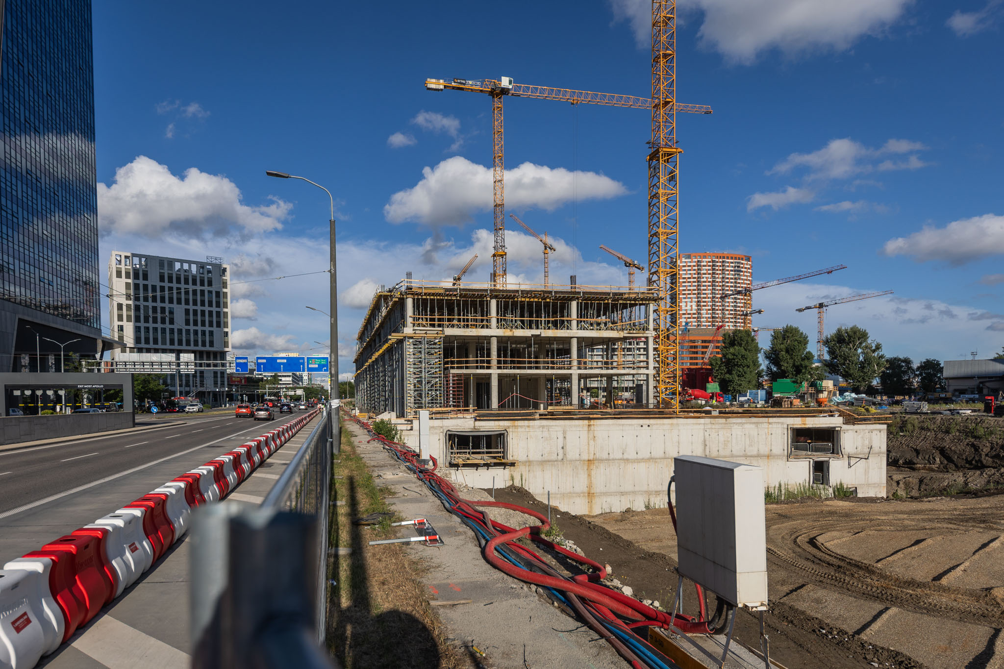Práce na prvej etape projektu Chalupkova Offices na ulici Mlynské nivy k 8. júlu 2025