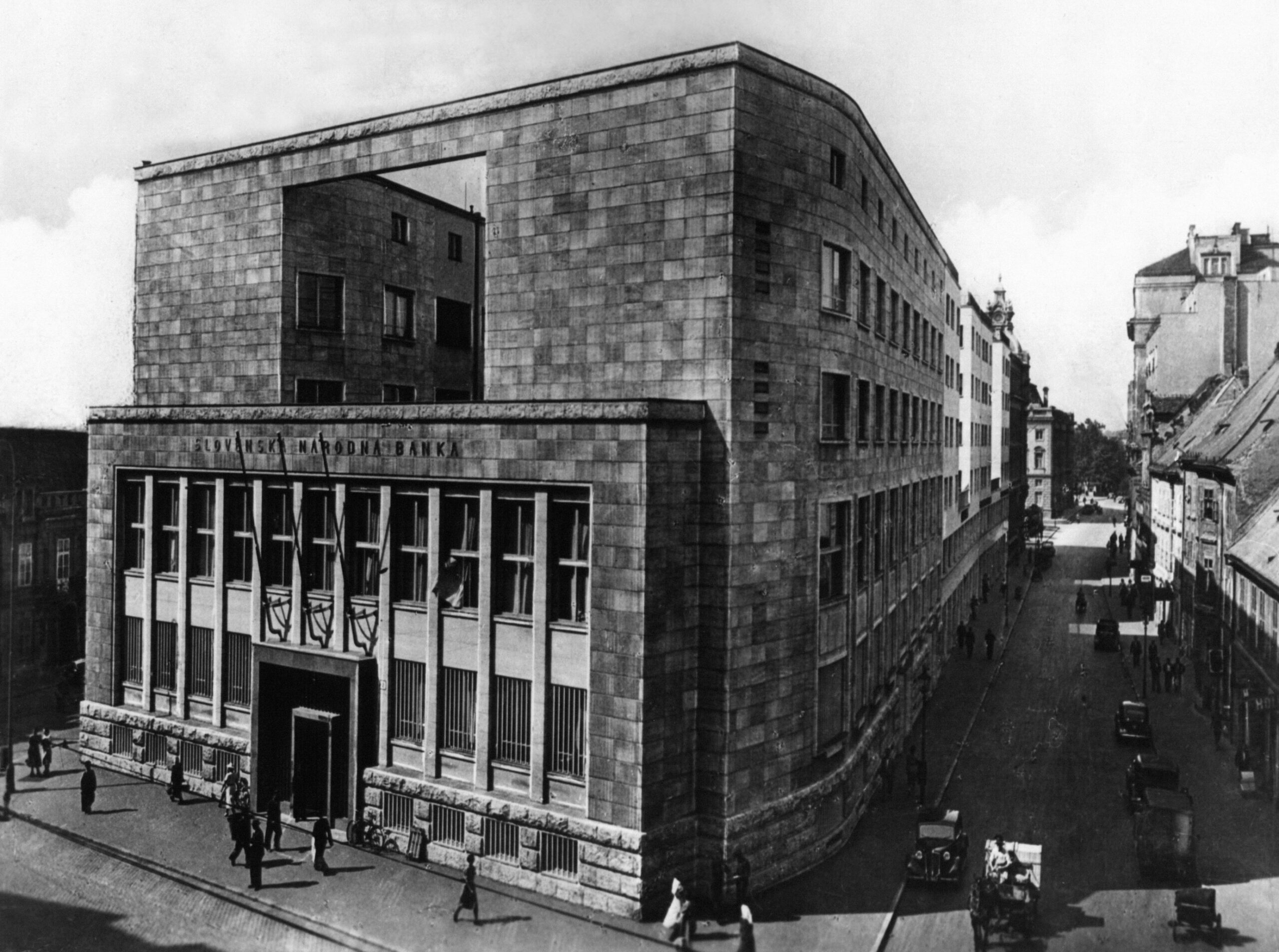 Historická fotografia bývalej budovy Národnej banky československej
