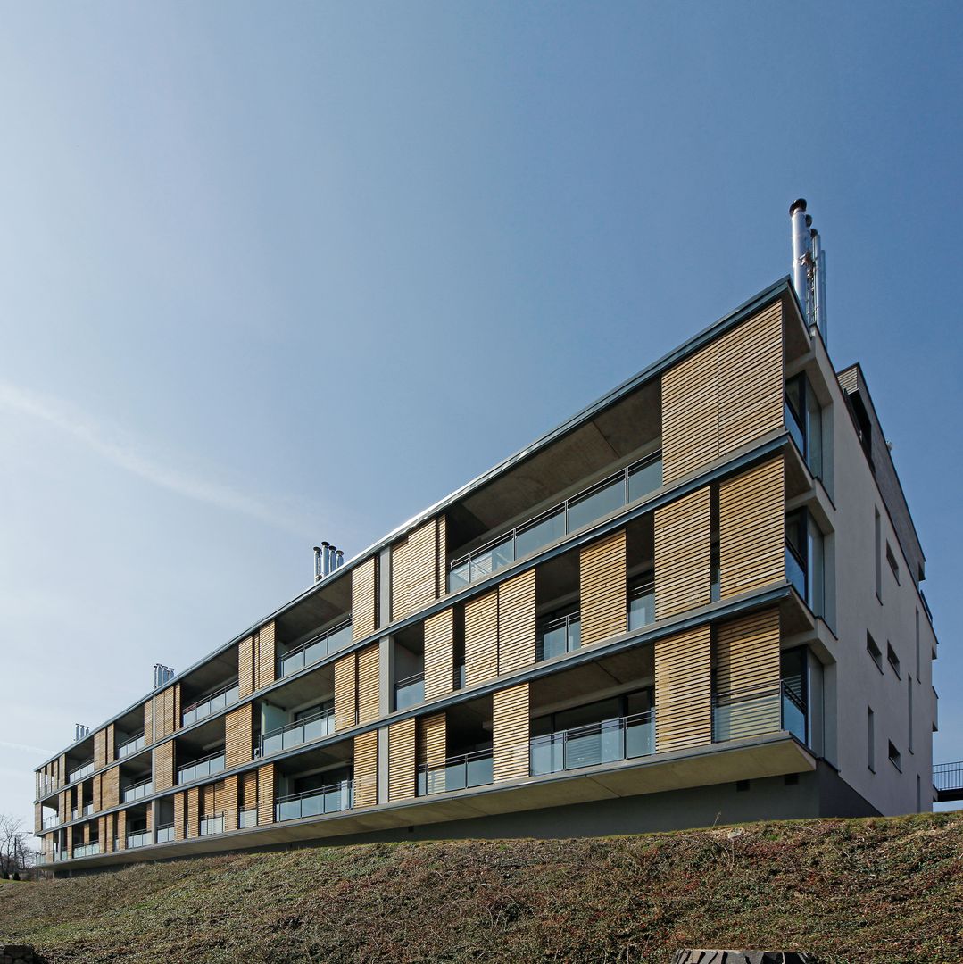 Bytový komplex Podkolibská, Bratislava, 2007. Autori: Ján Kostrian, Miroslav Frecer, Paul Philips, Juraj Hantabal. Nominácia na Cenu Dušana Jurkoviča 2008