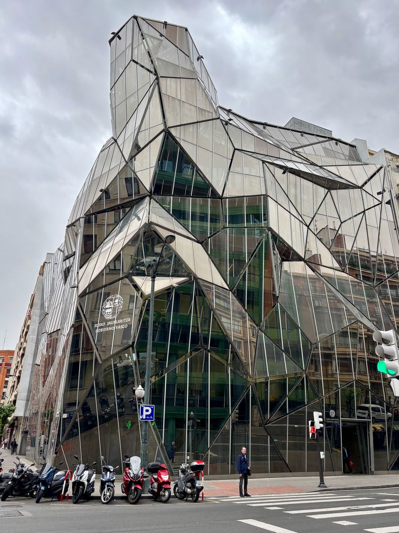 Budova ministerstva zdravotníctva od Coll Barreu Arquitectos výsledok