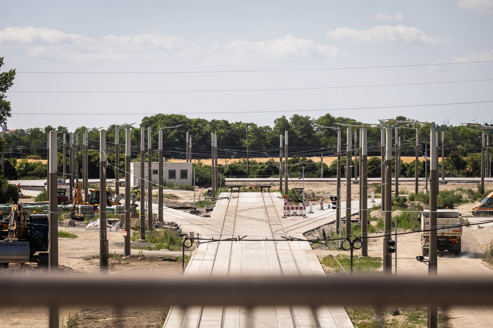 Stav električkovej radiály v Petržalke k 30. júnu 2025 - práce na konečnej zastávke a obratisku Janíkov dvor