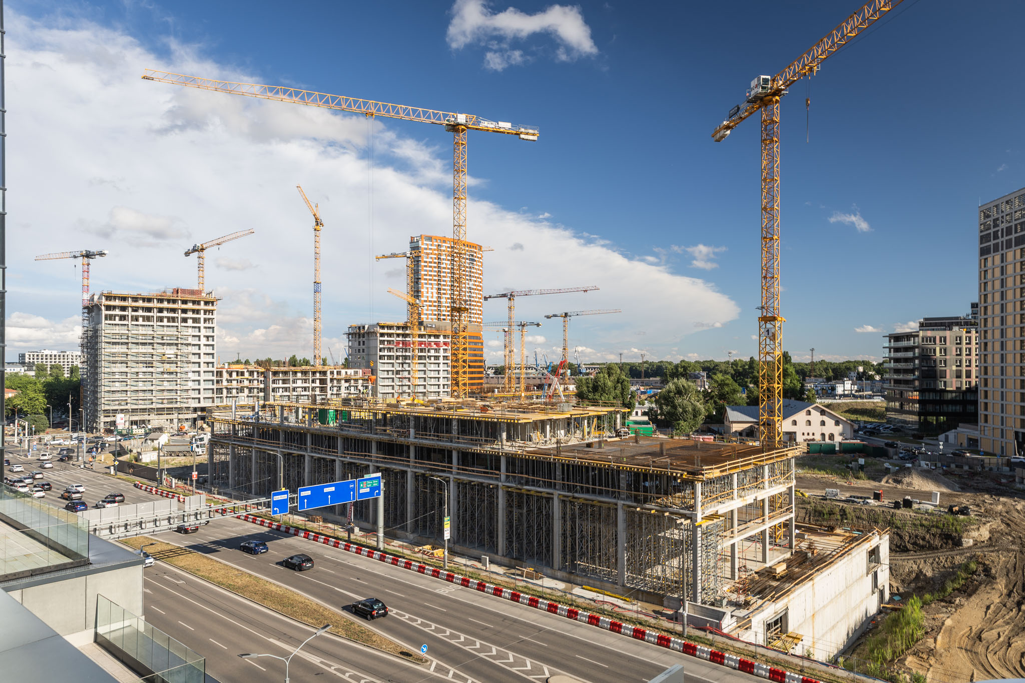 Práce na prvej etape projektu Chalupkova Offices na ulici Mlynské nivy k 8. júlu 2025