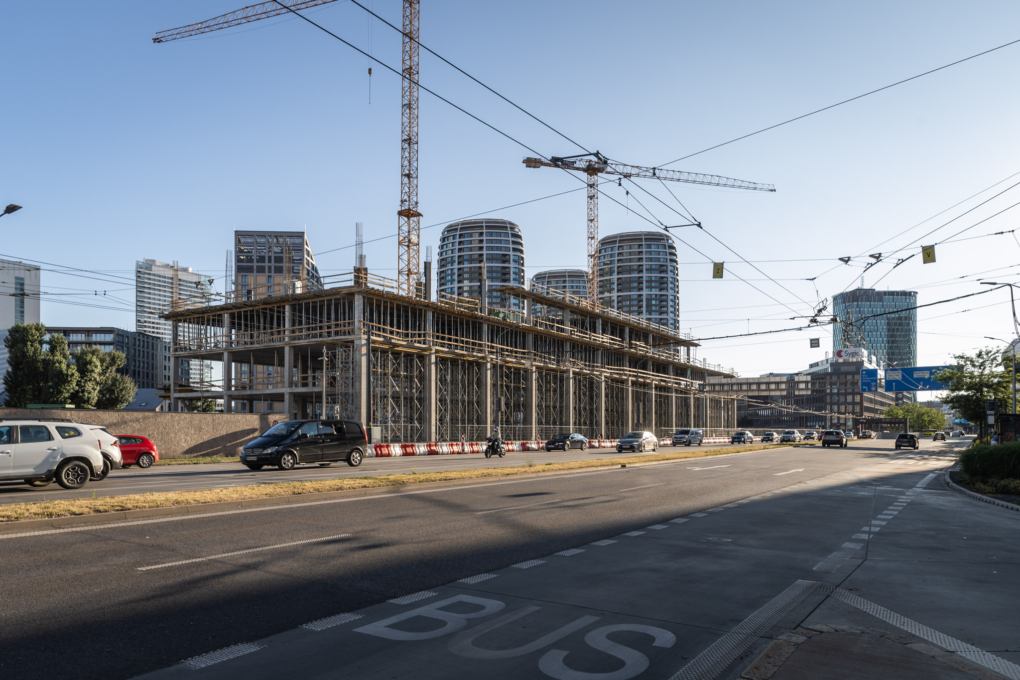 Práce na prvej etape projektu Chalupkova Offices na ulici Mlynské nivy k 8. júlu 2025