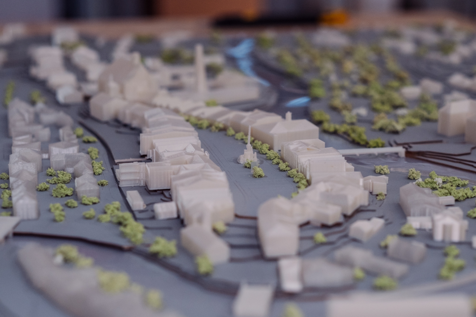 Urbanistická štúdia Zelenomodré centrum Jaromeře od architektonického štúdia A8000 získala prvú cenu v súťaži Urbanistický projekt roku 2025.