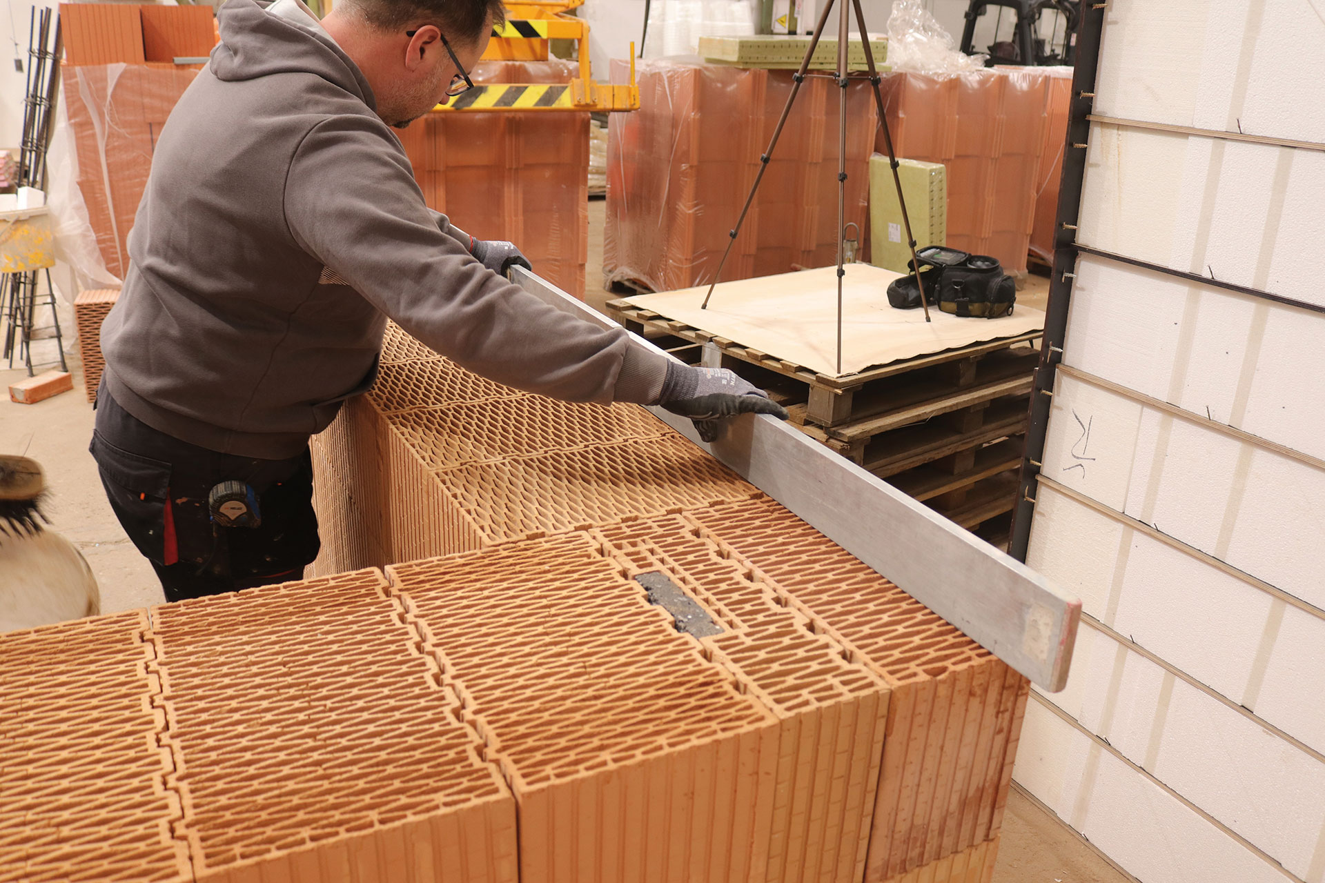 Montážny postup: Montáž debniacej vencovky Montážny postup: Montáž debniacej vencovky