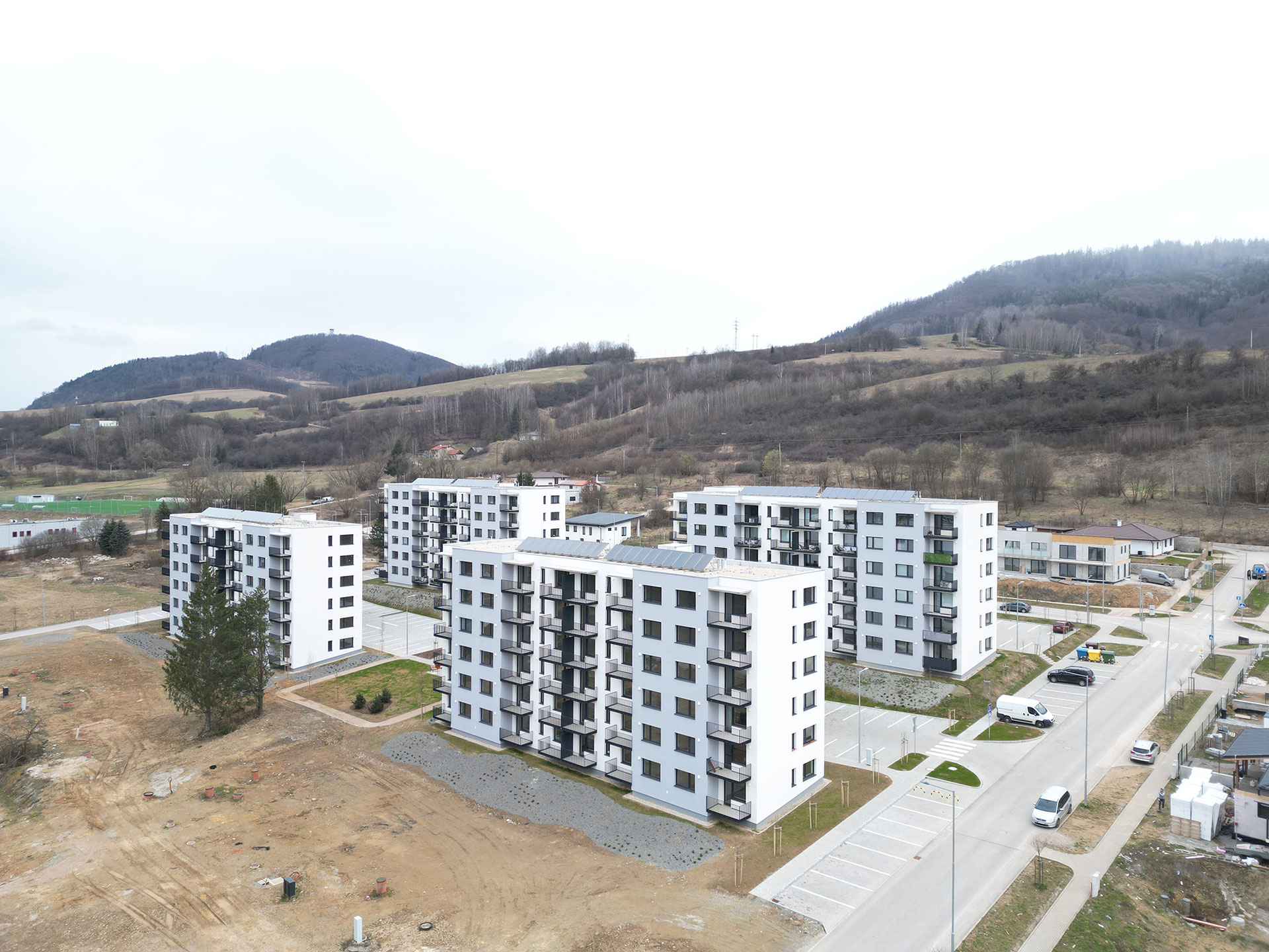 Kasárne – Brezno Kasárne – Brezno