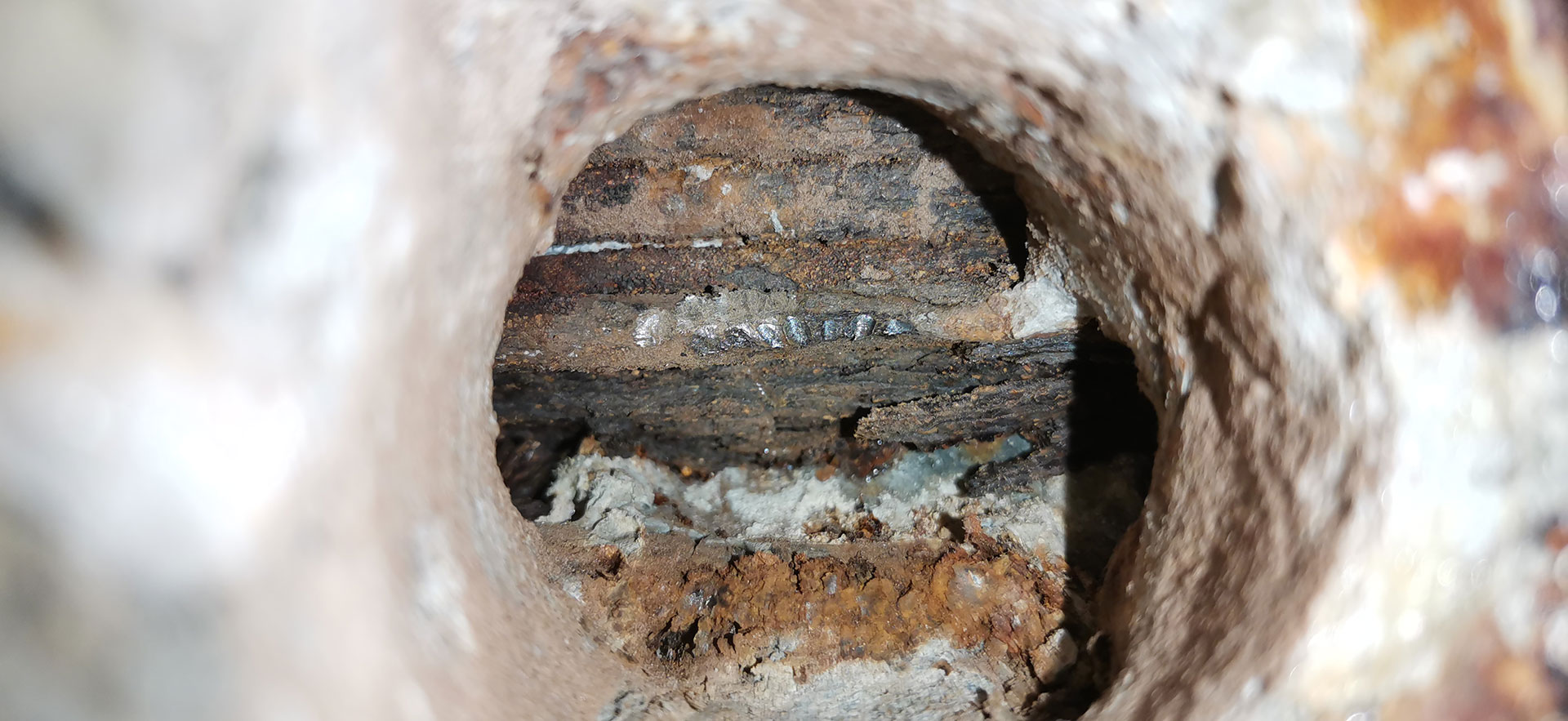 Problematika kontroly a prevádzky dodatočne predpätých segmentových mostov