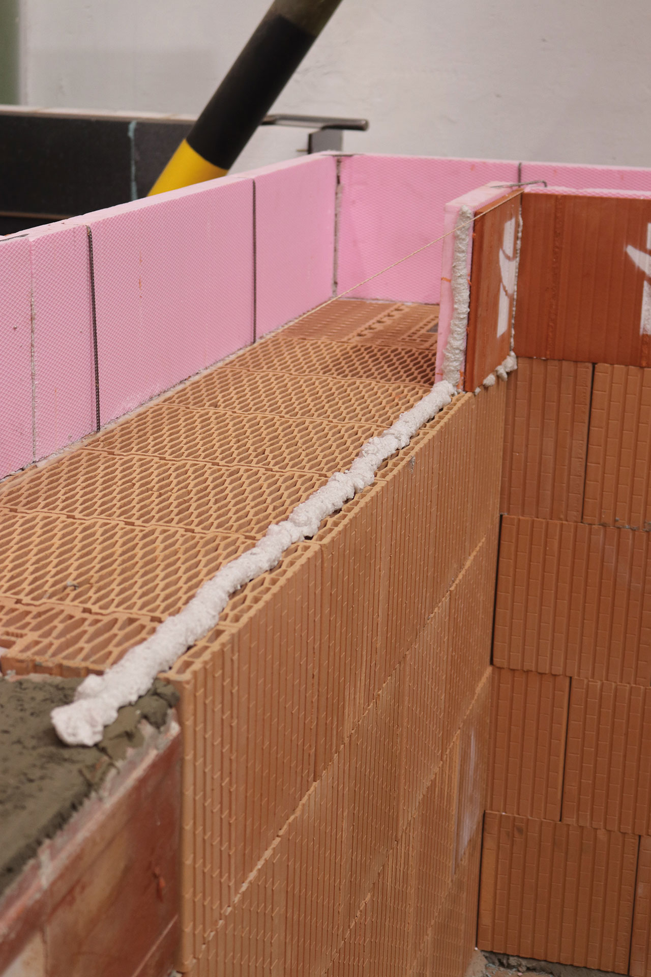 Montážny postup: Montáž debniacej vencovky Montážny postup: Montáž debniacej vencovky