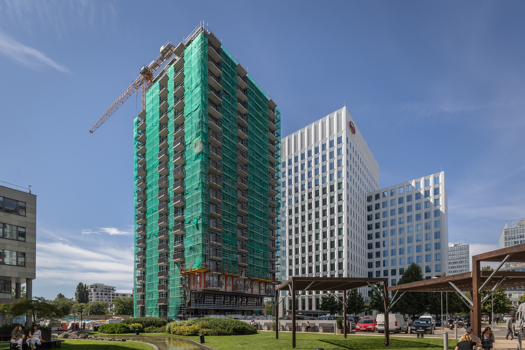 Plná výška projektu Millhaus. Vpravo sa nachádza budova The Mill