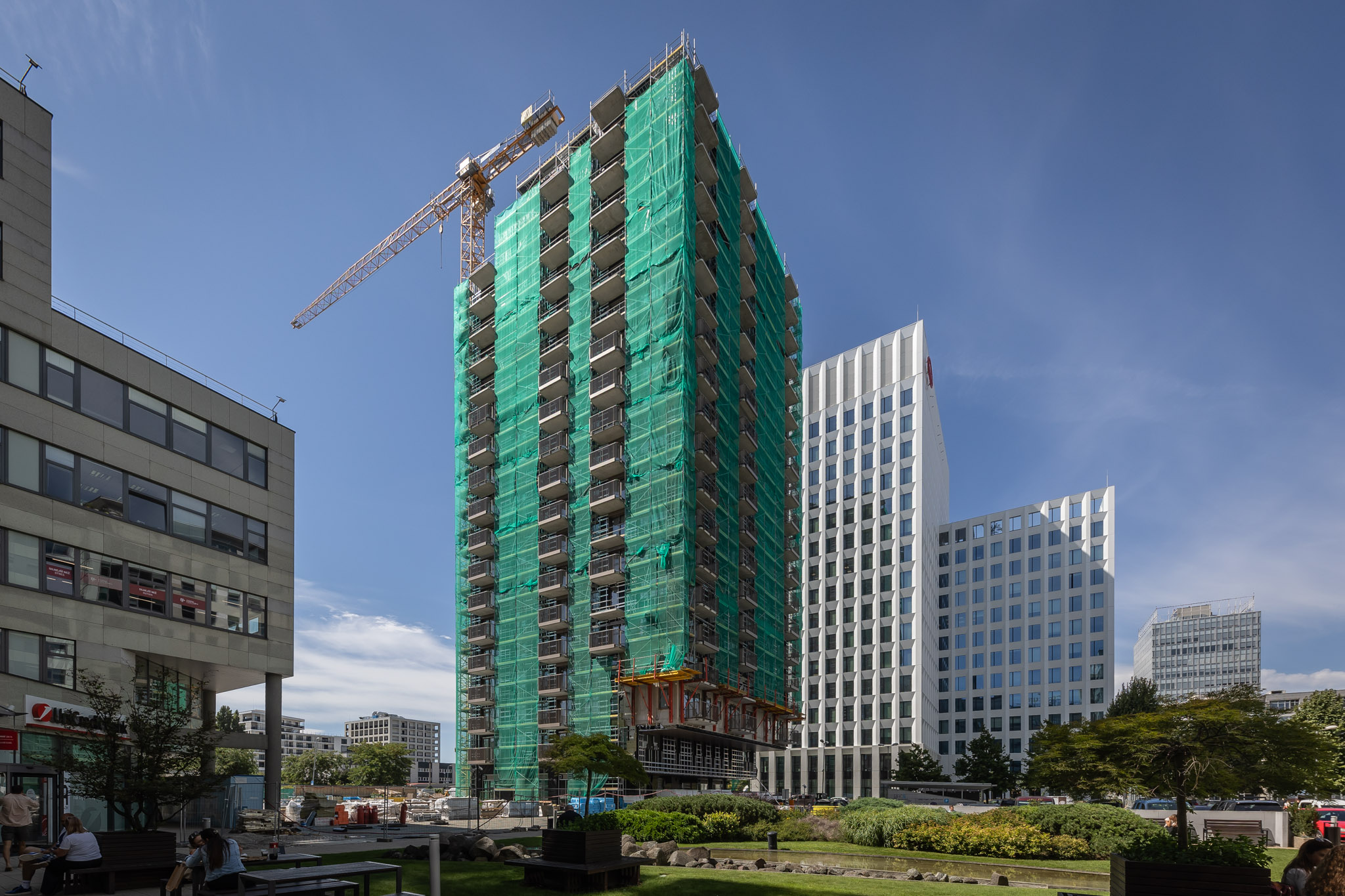 Plná výška projektu Millhaus. Vpravo sa nachádza budova The Mill