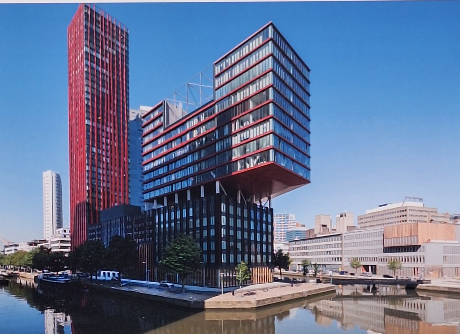 Red Apple, výškový rezidenčný projekt od KCAP v Rotterdame, je sociálne udržateľným.