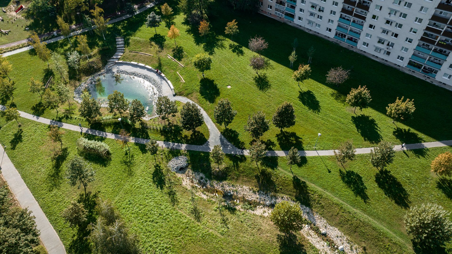 Obnova sídliskového a školského dvora Agátka, Trnava