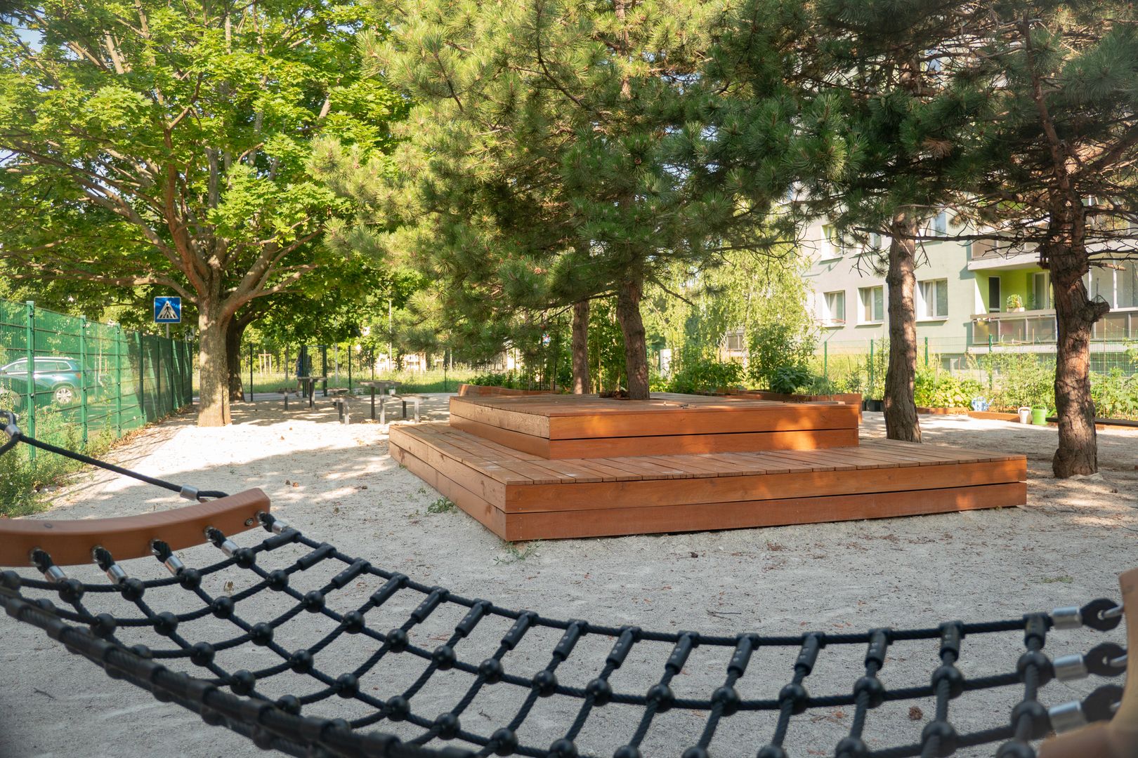 Obnova sídliskového a školského dvora Agátka, Trnava