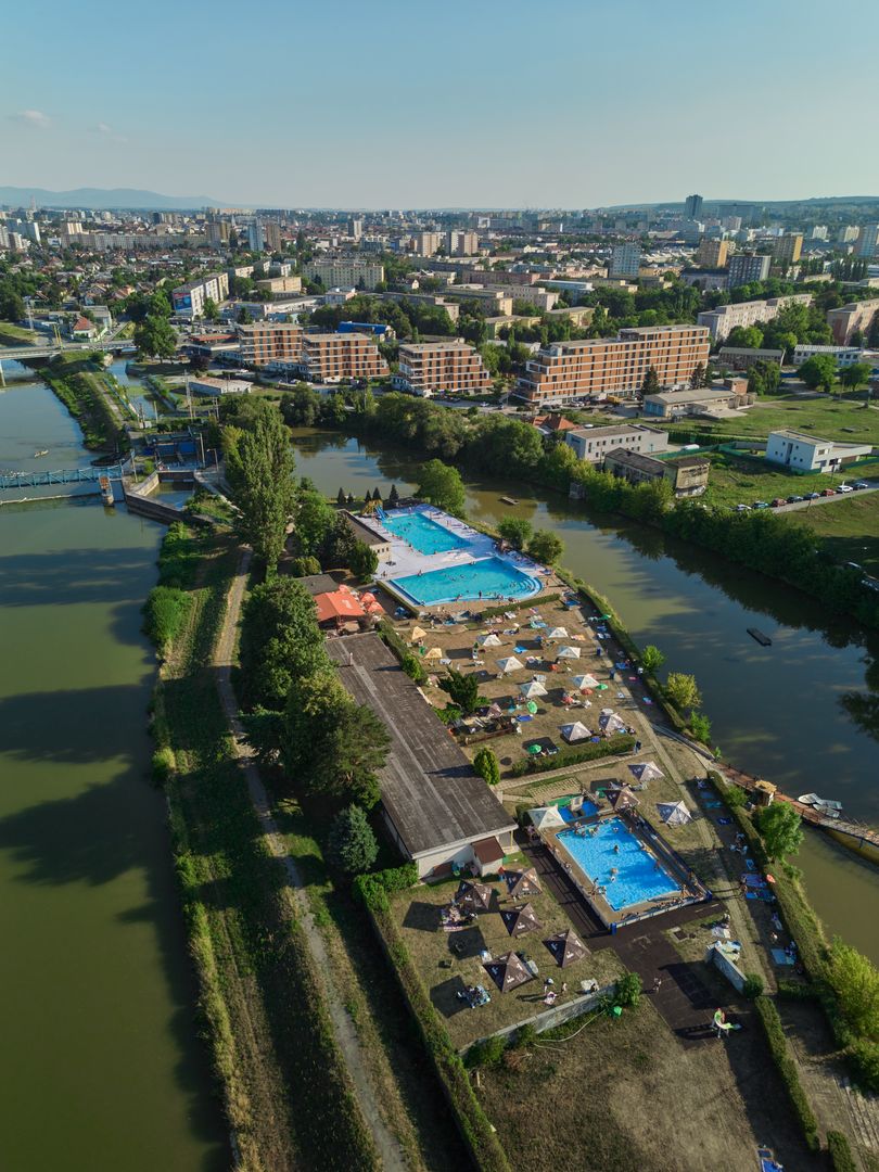 Kúpalisko Ryba bolo dlhé desaťročia symbolom oddychu pri rieke Hornád. 