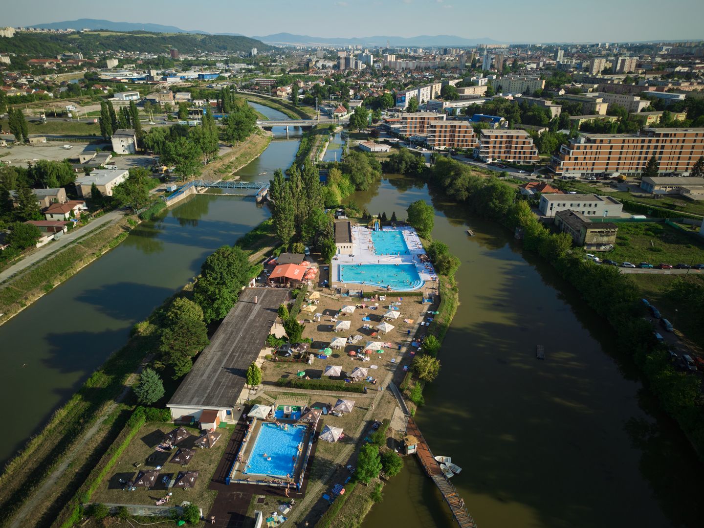 Kúpalisko Ryba bolo dlhé desaťročia symbolom oddychu pri rieke Hornád. 