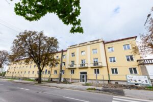 Nájomné byty v centre Martina budú čoskoro hotové. Vznikli v chátrajúcom objekte, ktorý prezývali martinský „Luník“
