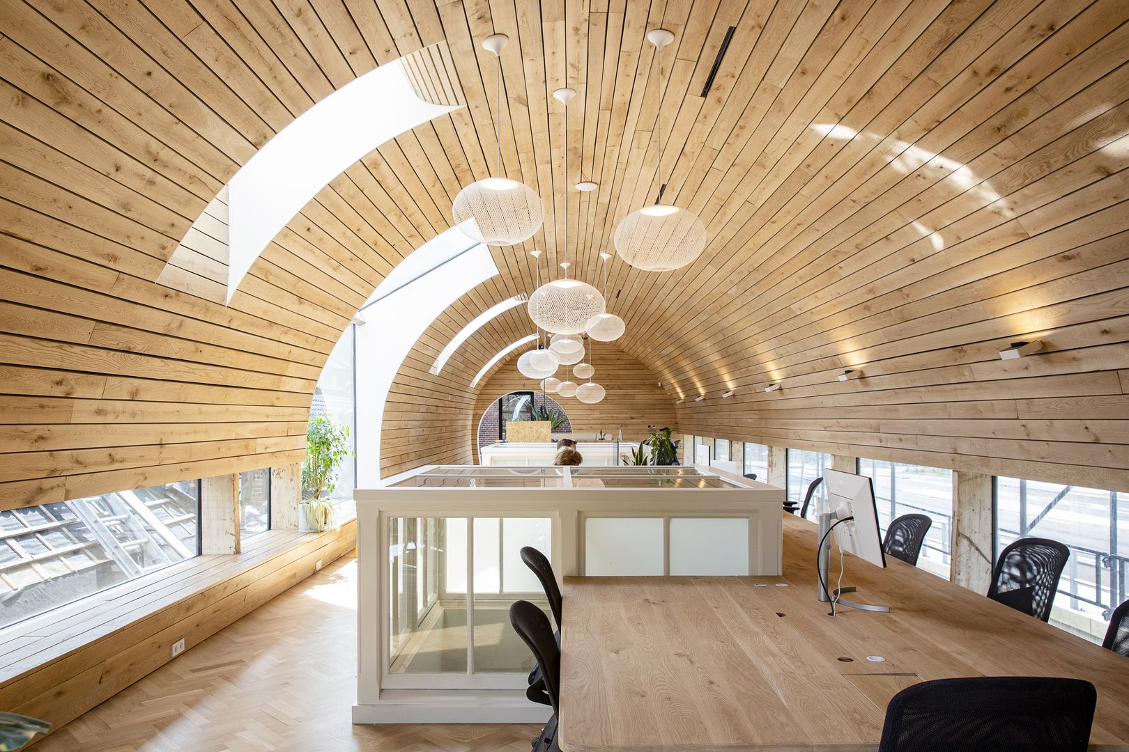 Coworking, sídlo architektonickej kancelárie a kaviareň Vakwerkuis
