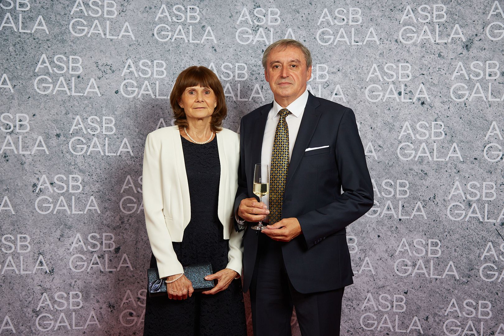 František Brliť, CEMOS, jeden z nominovaných na cenu ASB Osobnosť architektúry a stavebníctva 2025, s manželkou