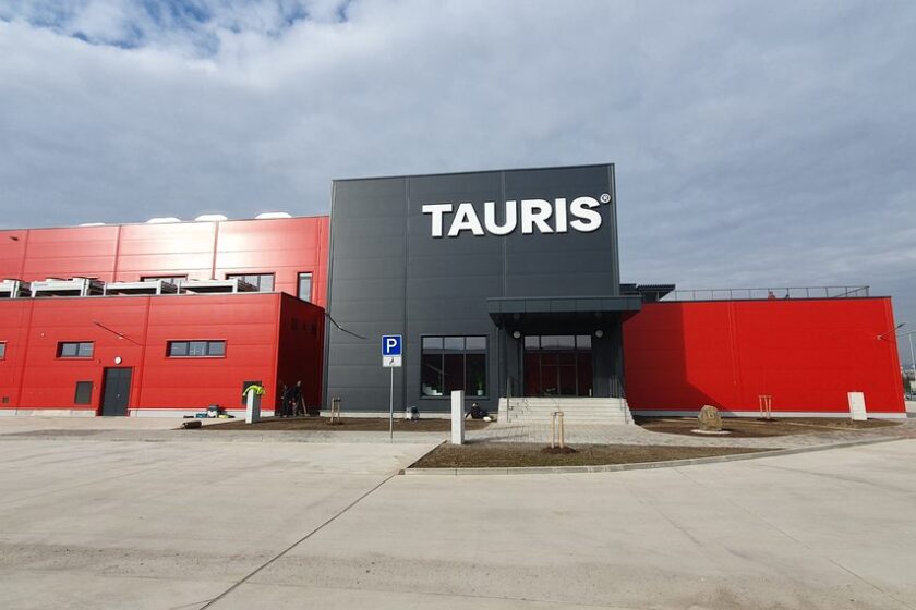 Centralny sklad Tauris 12 1