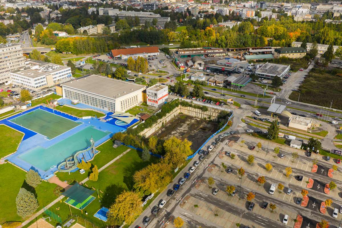 Priestor vedľa žilinskej plavárne po rokoch opäť získa využitie.