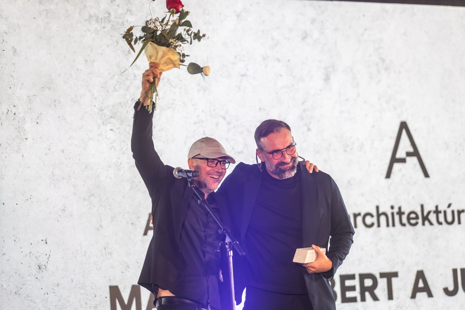 Matej Grébert a Juraj Benetin, zakladatelia ateliéru Compass Architekti