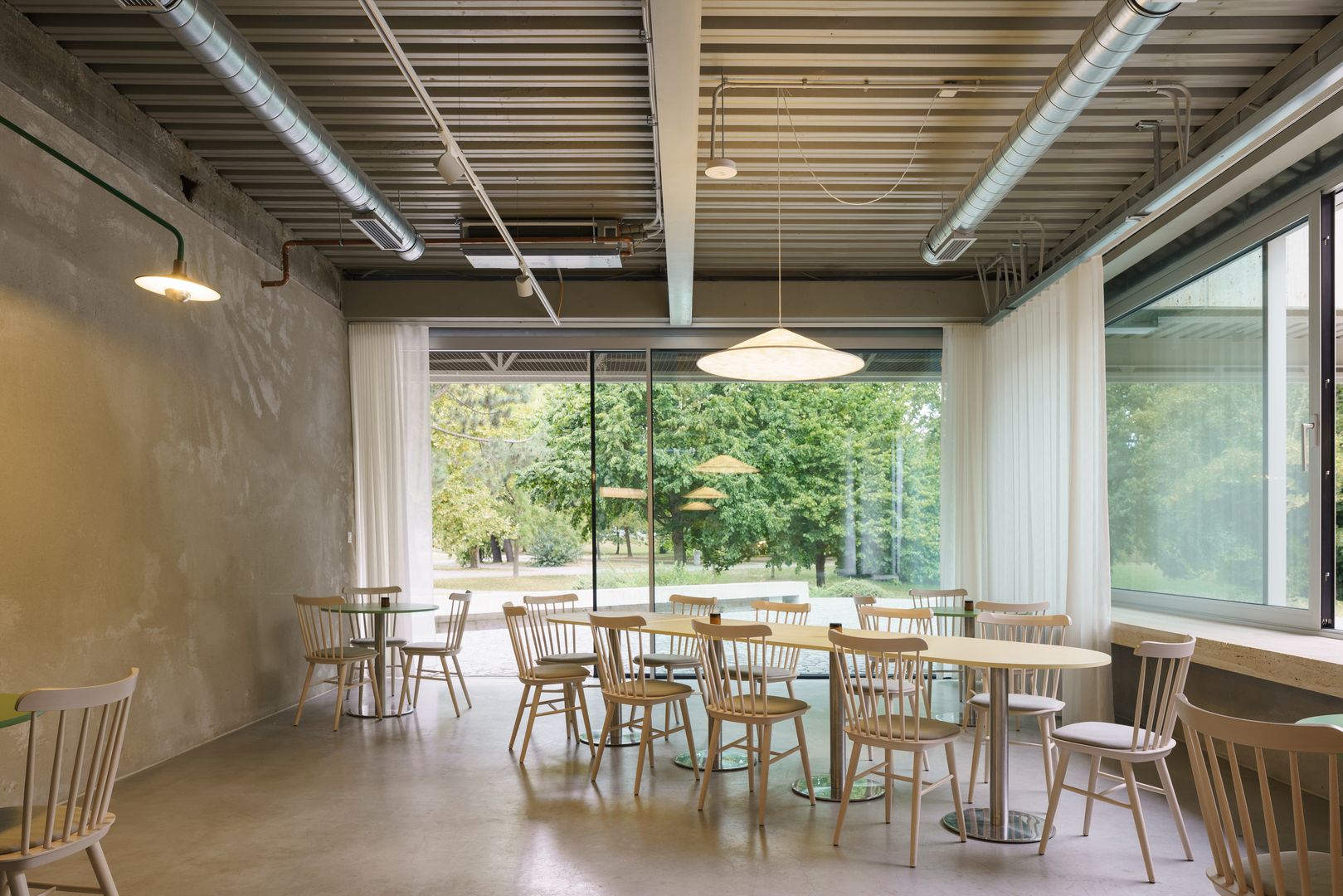 Bistro Ferdinand v petržalskom Sade Janka Kráľa 